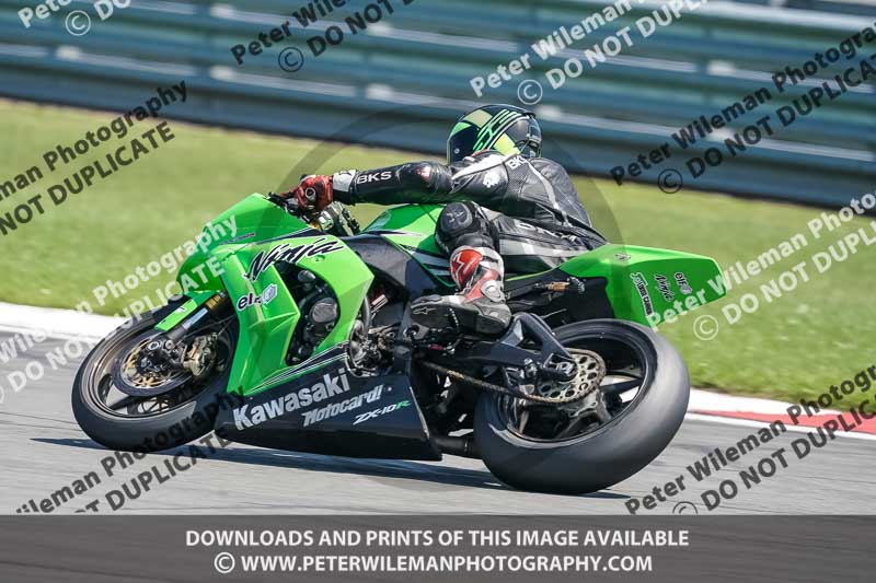 donington no limits trackday;donington park photographs;donington trackday photographs;no limits trackdays;peter wileman photography;trackday digital images;trackday photos